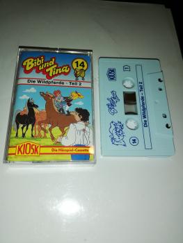 Bibi und Tina Folge 14 Die Wildpferde- Teil 2 Weiß mit Blauen Druck (Rot Gelbes Kioskcover) Der Grüne Punkt Bibi und Tina Folge 14 Die Wildpferde- Teil 2 Weiß mit Blauen Druck (Rot Gelbes Kioskcover) Der Grüne Punkt