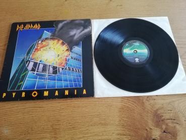 Def Leppard-Pyromania 1983 Vertigo Deutsche Pressung NM/VG(Aufkleber auf LP und Rückcover)