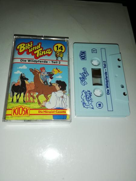Bibi und Tina Folge 14 Die Wildpferde- Teil 2 Weiß mit Blauen Druck (Rot Gelbes Kioskcover) Der Grüne Punkt Bibi und Tina Folge 14 Die Wildpferde- Teil 2 Weiß mit Blauen Druck (Rot Gelbes Kioskcover) Der Grüne Punkt