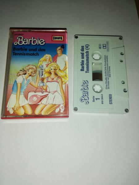 Barbie Folge 4 und das Tennismatch 4-fach Silber geschraubt Weiß mit Blauen Druck 515264.0 Europa Barbie Folge 4 und das Tennismatch 4-fach Silber geschraubt Weiß mit Blauen Druck 515264.0 Europa