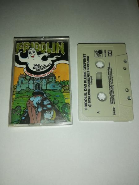 Fridolin das kleine Gespenst Folge 2 Schloss Rasselfels in Gefahr Grau mit Schwarzen Druck 99.092 Junior Fridolin das kleine Gespenst Folge 2 Schloss Rasselfels in Gefahr Grau mit Schwarzen Druck 99.092 Junior