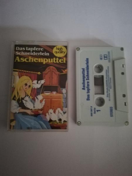 Aschenputtel/Das tapfere Schneiderlein 4-fach Silber geschraubt Weiß mit Blauen Druck 580097.8 Europa-Produktion Aschenputtel/Das tapfere Schneiderlein 4-fach Silber geschraubt Weiß mit Blauen Druck 580097.8 Europa-Produktion