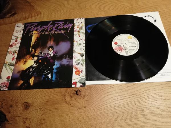 Prince and the revolution Purple rain 1984 Warner Bros. Records 7599-25110-1 Deutsche Pressung VG+/VG+ Prince and the revolution Purple rain 1984 Warner Bros. Records 7599-25110-1 Deutsche Pressung VG+/VG+