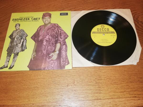 Chief Commander Ebenezer Obey and his international brothers 1972 Decca WAL 1067 Nigerianische Pressung VG/VG+ Chief Commander Ebenezer Obey and his international brothers 1972 Decca WAL 1067 Nigerianische Pressung VG/VG+