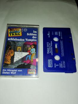 TKKG Folge 117 Im Schloss der schlafenden Vampire Blau 7432165501 5 Europa