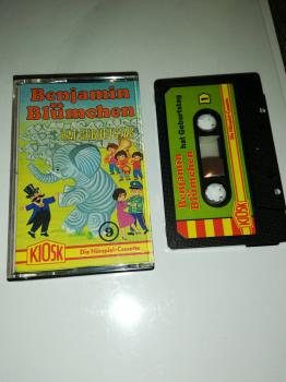 Benjamin Blümchen Folge 9 hat Geburtstag 4-fach Schwarz geschraubt Schwarz mit Grünen Cover 4.24424 CD Gelbe Schrift