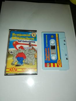 Benjamin Blümchen Folge 9 hat Geburtstag Weiß mit Blauen Cover 4.27509
