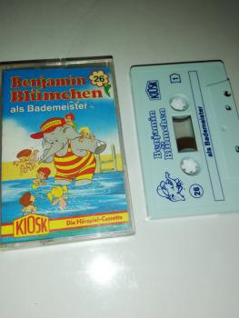 Benjamin Blümchen Folge 26 als Bademeister Weiß mit Blauen Druck (Rot Gelbes Kioskcover) Der Grüne Punkt
