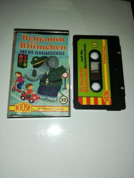 Benjamin Blümchen Folge 32 und die Verkehrsschule 4-fach Schwarz geschraubt Schwarz mit Grünen Cover 4.25702 CD