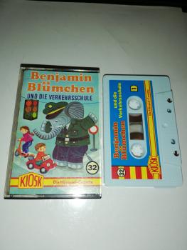 Benjamin Blümchen Folge 32 und die Verkehrsschule Weiß mit Blauen Cover 4.27532 CD