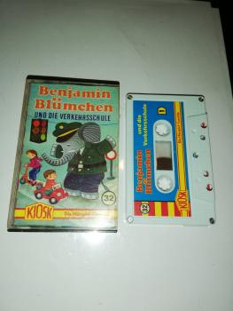 Benjamin Blümchen Folge 32 und die Verkehrsschule 5-fach Silber geschraubt Weiß mit Blauen Cover 4.27532 CD