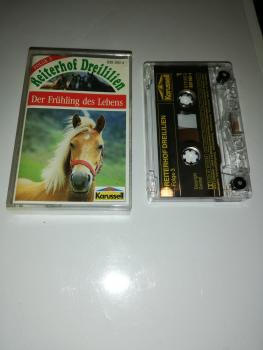 Reiterhof Dreililien Folge 3 Der Frühling des Lebens Transparent 839 562-4 (Weiß Rotes Cover) Karussell