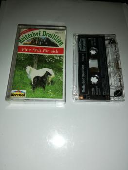 Reiterhof Dreililien Folge 6 Eine Welt für sich Transparent 843242-4 (Weiß Rotes Cover)