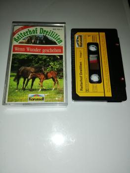 Reiterhof Dreililien Folge 7 Wenn Wunder geschehen Schwarz mit Gelben Cover 843243-4 (Weiß Rotes Cover)