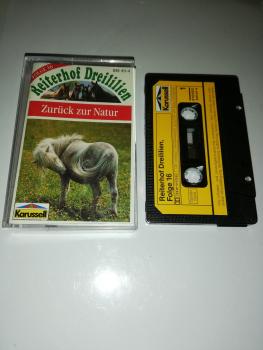 Reiterhof Dreililien Folge 16 Zurück zur Natur Schwarz mit Gelben Cover 849 411-4 (Weiß Rotes Cover)
