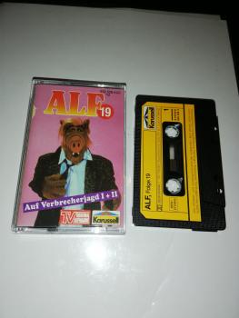 Alf Folge 19 Auf Verbrecherjagd 1+2 Schwarz mit Gelben Aufkleber 839526-4 Karussell