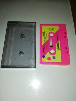 Barbie Folge The Beat Rosa mit Gelben Aufkleber Mattel