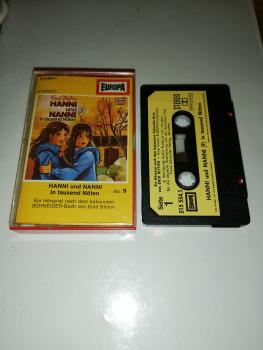 Hanni und Nanni Folge 9 in tausend Nöten Schwarz mit Gelben Aufkleber 515554.1(gelbes Cover) Europa