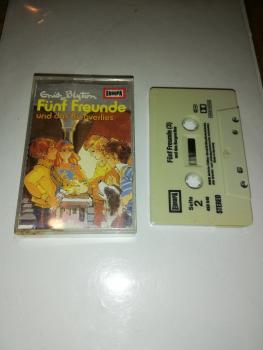 Fünf Freunde Folge 3 und das Burgverlies Grau mit Schwarzen Druck 490646-209 (Blau Oranges Cover). leicht eingerissen