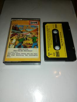 Enid Blyton Das Tal der Abenteuer Schwarz mit Gelben Aufkleber 4246