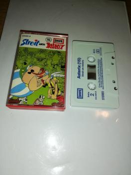Asterix Folge 15 Streit um Asterix Weiß mit Blauen Druck 515881.8 Europa
