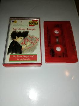 Der kleine Vampir Folge 5 und die große Liebe Rot mit Schwarzen Druck 495435-215 Ariola Express