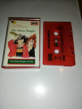 Der kleine Vampir Folge 3 verreist Rot mit Schwarzen Druck 495433-209 Europa