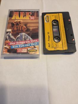 Alf Folge 30 Der Zeuge im Netz/ Ein Fall für Drei Schwarz mit Gelben Aufkleber 843234-4 Karussell(MC Label Seite 1 beschädigt)