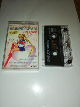 Sailor Moon Superhits Vol. 2 in Love Transparent 0037634EDL