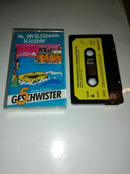 5 Geschwister im verlassenen Kloster Schwarz mit Gelben Aufkleber 60336