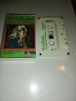 Enid Blyton Die Insel der Abenteuer Folge 2 Ein unheimliches Abenteuer 5-fach Schwarz geschraubt Weiß mit Grünen Druck Tonstudio Braun