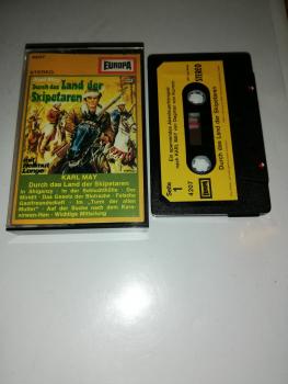 Durch das Land der Skipetaren Schwarz mit Beigen Aufkleber 4207 Europa(Cover von innen minimal bemalt)