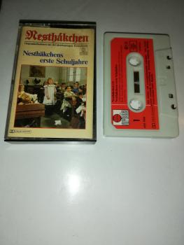 Nesthäkchen Folge 2 erste Schuljahre Grau mit Roten Aufkleber 405980-251 Ariola