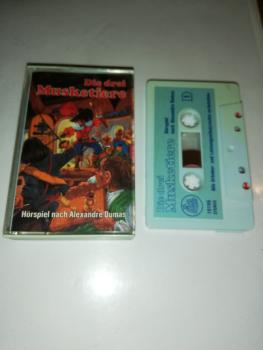 Die drei Musketiere Weiß mit Blauen Aufkleber 10106 Eins Extra