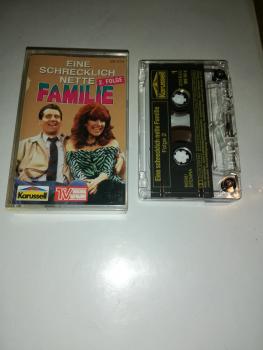 Eine schrecklich nette Familie Folge 2 Transparent 519717-4 Karussell