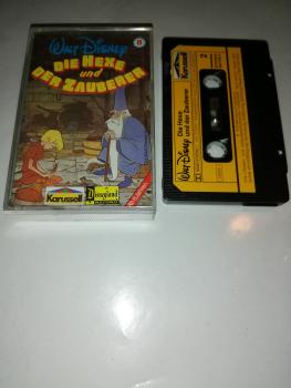 Die Hexe und der Zauberer Nr.8 Schwarz mit Gelben Aufkleber 825916-4 Karussell Disneyland