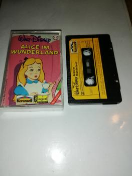 Alice im Wunderland Nr.17 Schwarz mit Gelben Aufkleber 825926-4 Karussell Disneyland