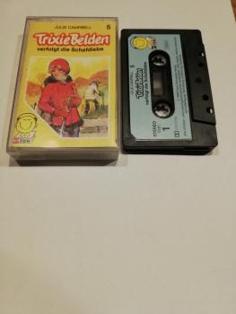 Trixie Belden Folge 5 verfolgt die Schafdiebe Schwarz mit Blauen Aufkleber 5181 Schneiderton