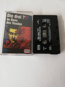 Die Drei Fragezeichen Folge 79 Im Bann des Voodoo Schwarz 7432154761 4 (Schriftzug Logo fehlt)