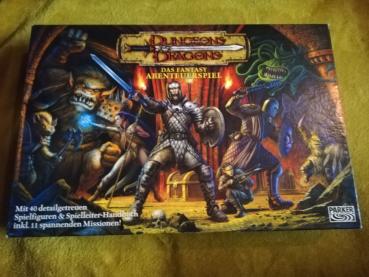 Dungeons & Dragons Das Fantasy Abenteuerspiel Parker komplett in sehr guten Zustand von 2003