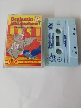 Benjamin Blümchen Folge 7 verliebt sich Weiß mit Blauen Druck Rot-Gelbes Kiosk Cover Der Grüne Punkt