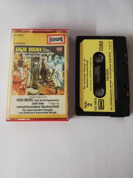 Hui Buh Folge 10 und das verschwundene Spukschloß Schwarz mit Beigen Aufkleber 515109.0(Weißes Frontcover) Europa