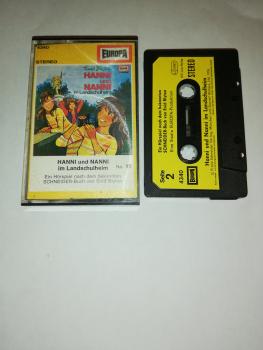 Hanni und Nanni Folge 12 im Landschulheim Schwarz mit Hellgelben Aufkleber 4340 Europa
