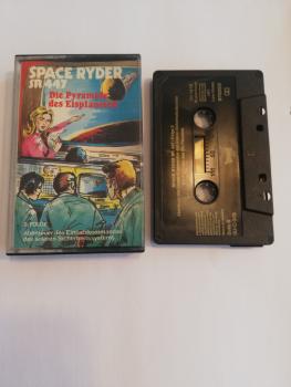 Space Ryder Folge 2 Die Pyramide des Eisplaneten Schwarz mit Goldenen Druck 349 Supertone