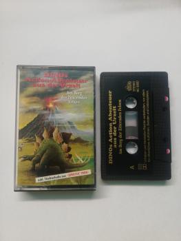 Dinos Action Abenteuer aus der Uhrzeit Folge 2 Am Berg der zitternden Felsen Schwarz mit Goldenen Druck MC 93997 Dino