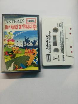 Asterix Folge 4 Der Kampf der Häuptlinge Weiß mit Schwarzen Druck 515870.2 Europa Hälfte des Covers fehlt