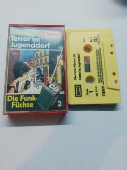 Die Funk Füchse Folge 2 Terror im Jugenddorf Gelb 515772.2 Europa Cover von innen beschrieben