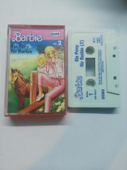 Barbie Folge 2 Ein Pony für Barbie Weiß mit Blauen Druck 515262.3 Europa Frontcover beschrieben