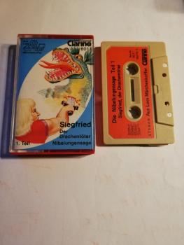 Die Nibelungensage Teil 1 Siegfried der Drachentöter Grau mit Roten Aufkleber 6011 Clarino