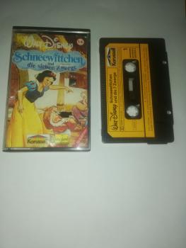Schneewittchen und die Sieben Zwerge Walt Disney Folge 14 Schwarz mit Gelben Aufkleber 825923-4 Karussell Disneyland(Frontcover beschädigt)